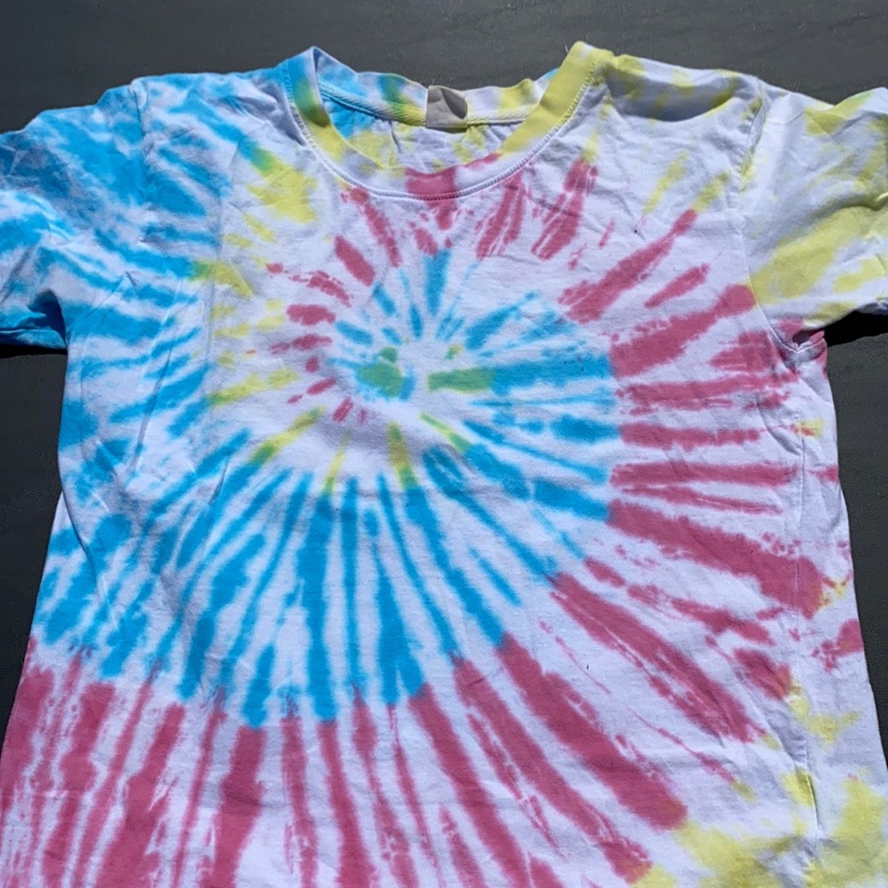 tie dye t shirt